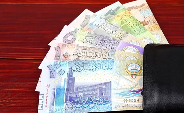 رواتب القطاع العام قفزت 4 مليارات دينار في 10 سنوات