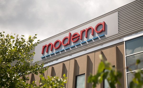 الكويت تعتمد لقاح «موديرنا».. والتعاقد على شحنات بـ 12 مليون دينار