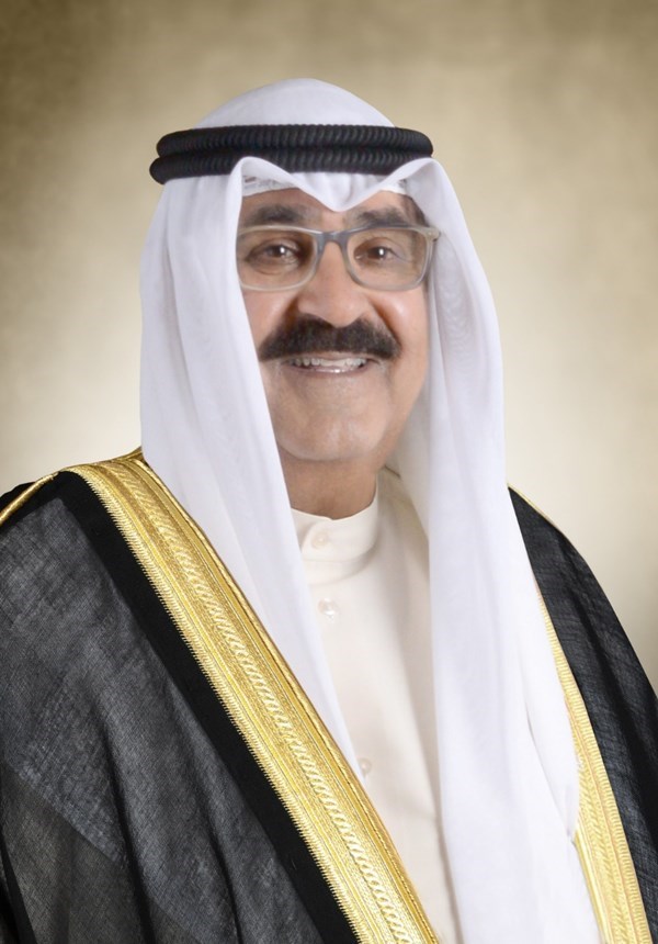 نائب الأمير هنأ رئيس وأعضاء مجلس أمناء AUM بحصول الجامعة على التصنيف الأول محلياً