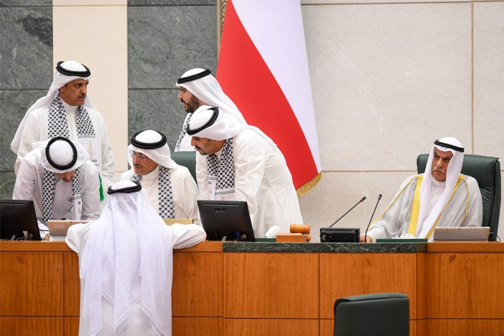 السلطتان: لا للتطبيع… وملاحقة رئيس وقادة الكيان الصهيوني كمجرمي حرب