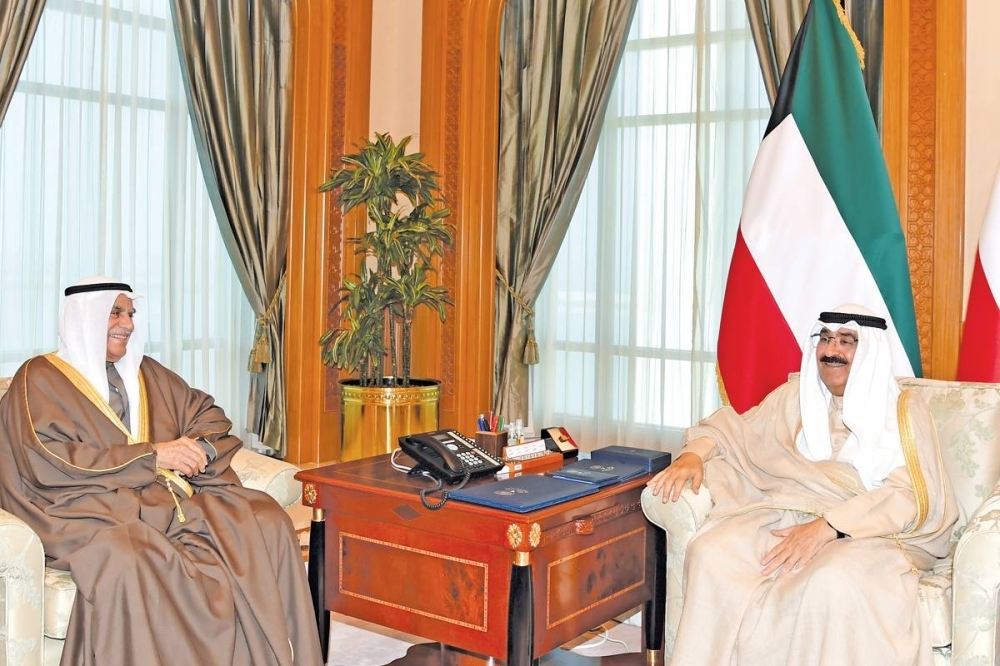 الأمير يستقبل رؤساء السلطات الثلاث