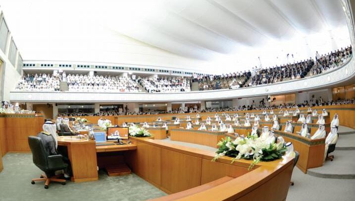 التصنيف المهني لأعضاء مجلس الأمة : الأعضاء القضاة والمحامون والقانونيون في تاريخ مجلس الأمة