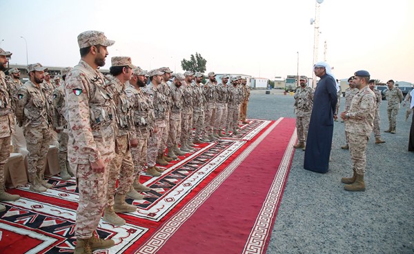 وزير الدفاع: البذل والعطاء لخدمة الوطن