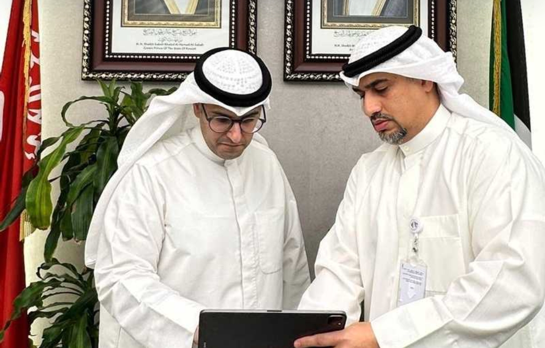 وزير الإسكان يدشن خدمة الاتصال المرئي لكبار السن وذوي الإعاقة الشديدة عبر تطبيق «سهل»